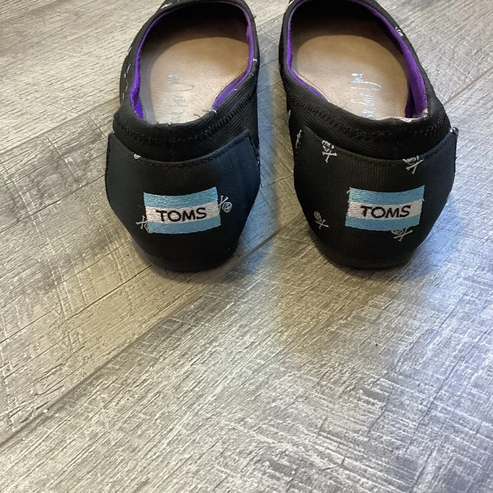 Toms One For One Skull Ballerina Flats Size 8 - Picture 4 of 10